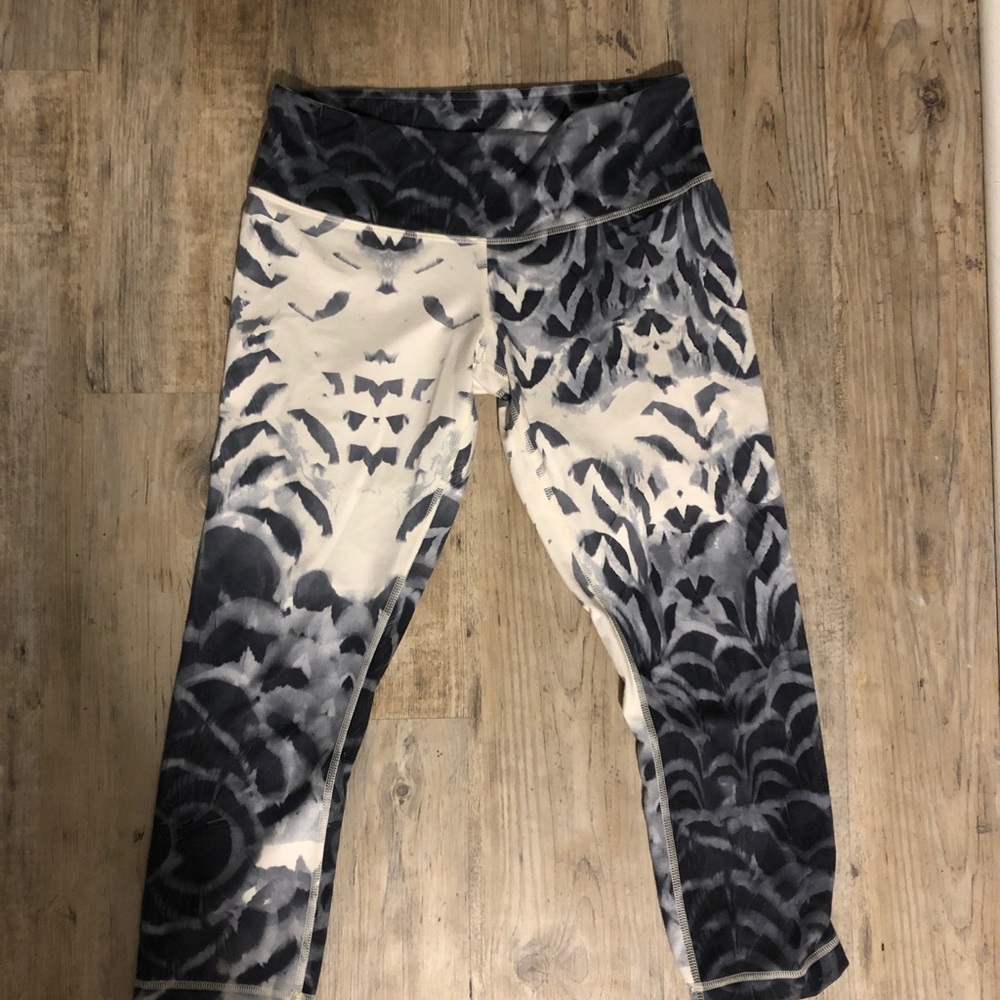 Lululemon wunder under crops